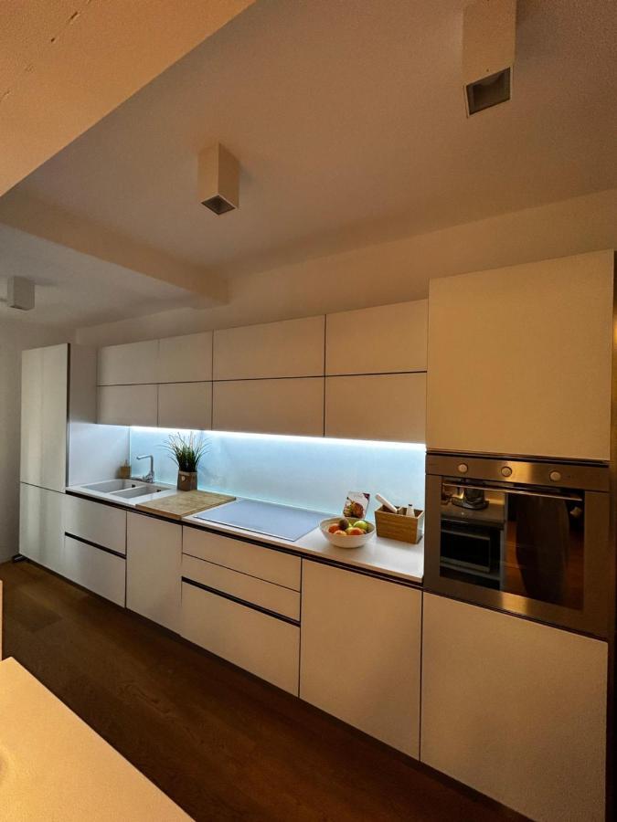 Interno4Home: In Centro Storico Con Posto Auto แฟร์รารา ภายนอก รูปภาพ