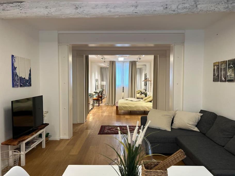 Interno4Home: In Centro Storico Con Posto Auto แฟร์รารา ภายนอก รูปภาพ