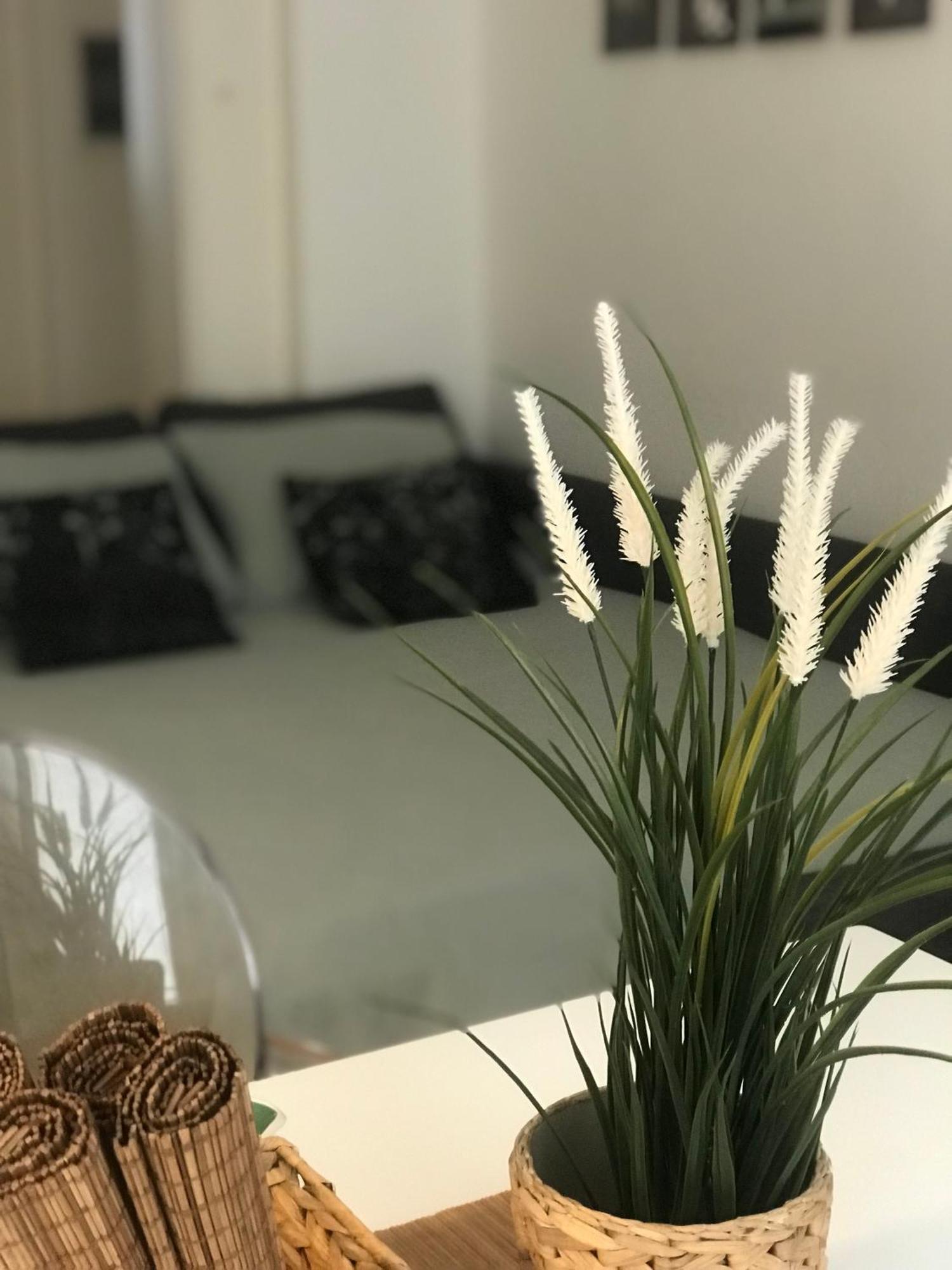 Interno4Home: In Centro Storico Con Posto Auto แฟร์รารา ภายนอก รูปภาพ